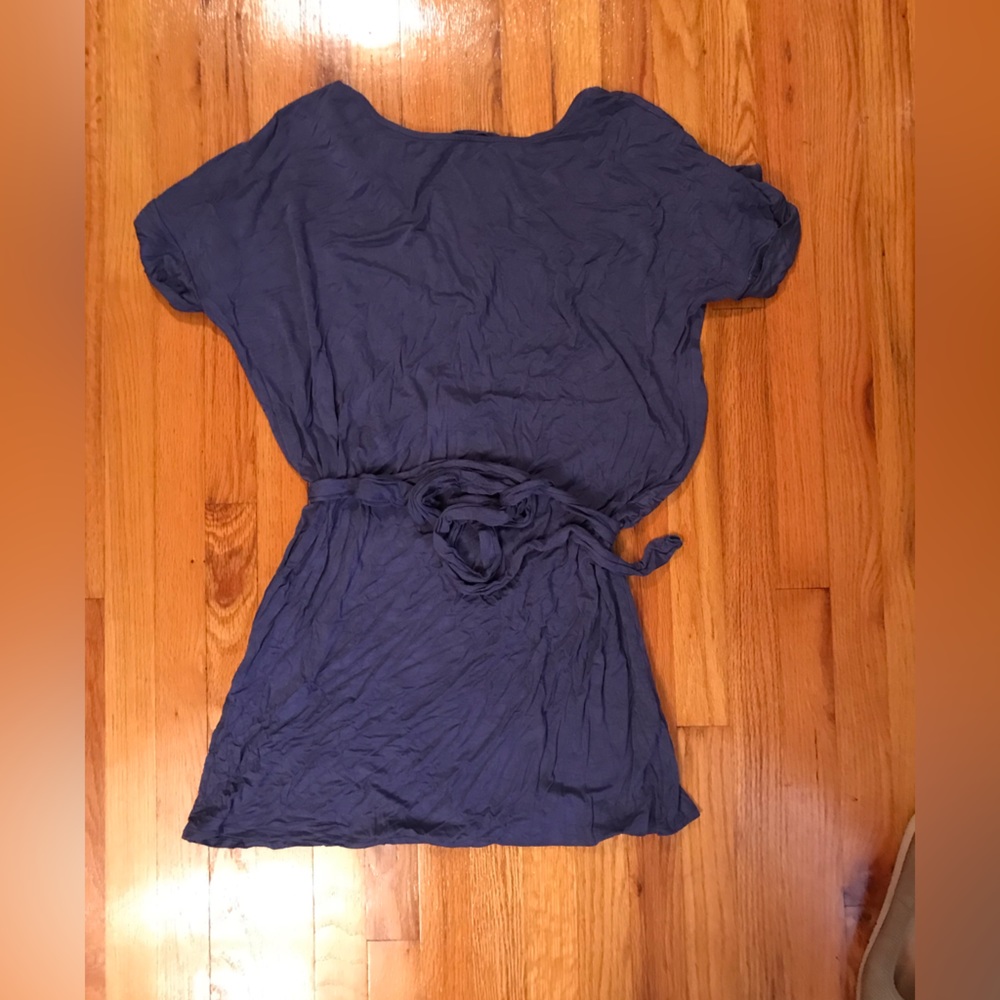 Goldspark size l cornflower blue tunic with back cut out design